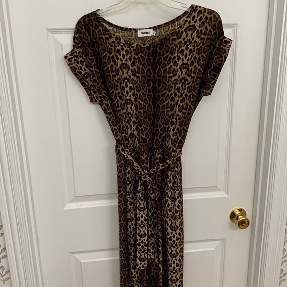 Yidarton Size Medium Animal print belted maxi dress wrap design from waist down - Picture 4 of 11